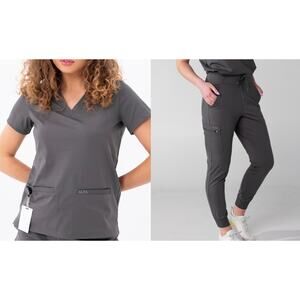 Alta Brand Grey Women’s Scrub Set Size Large